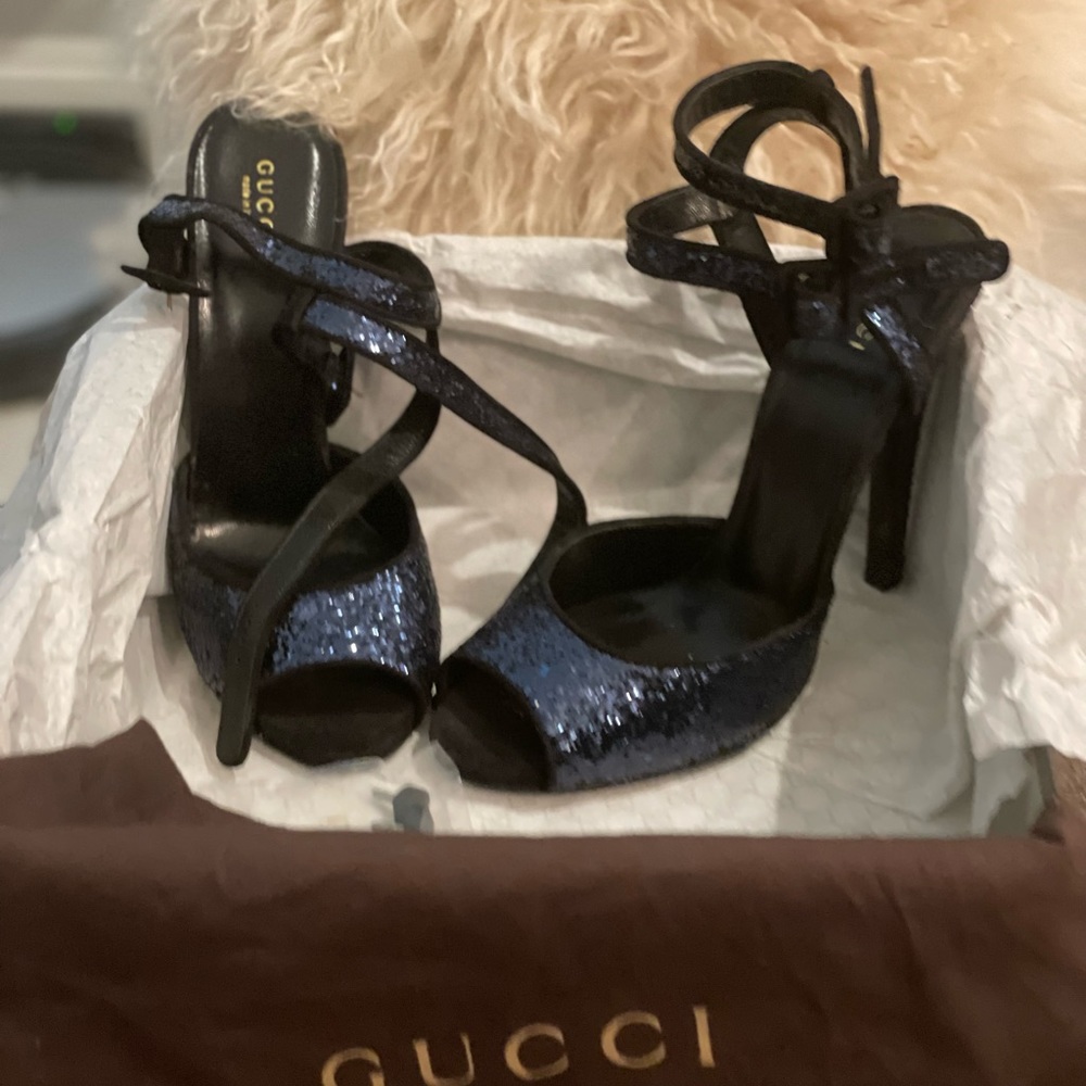 Gucci Heels - Picture 3 of 4